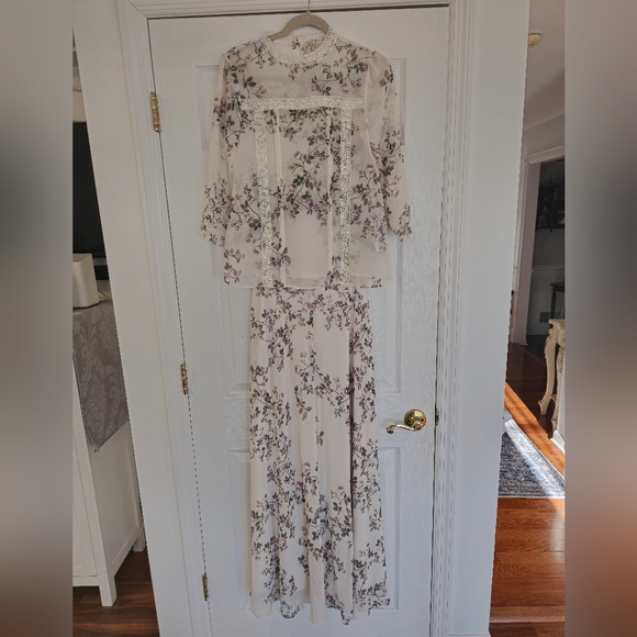 LC Lauren Conrad Dresses & Skirts - LC Lauren Conrad Runway 2 pc Blouse and Maxi Skirt Set Floral Size Small